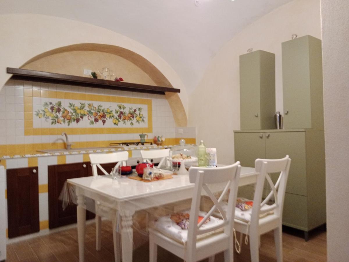 Creta Rossa Bed and Breakfast Larino Eksteriør billede
